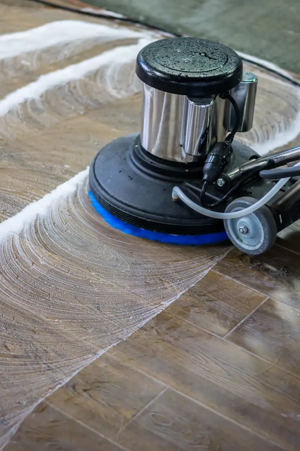 Pulizia piastrelle scaled 1 80b90040 Kadef Service